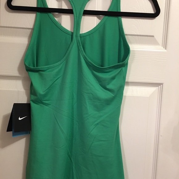 💚Nike Dri-Fit Tank💚 - Picture 2 of 4